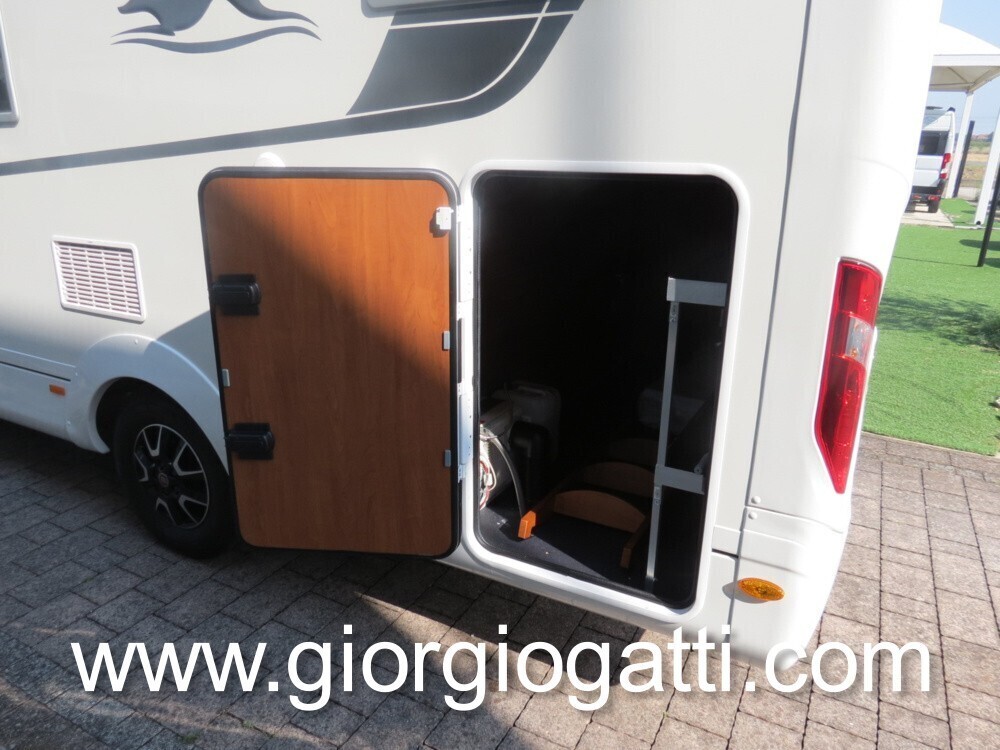 CAMPER MOTOHOME LAIKA ECOVIP 709 CON LETTI GEMELLI