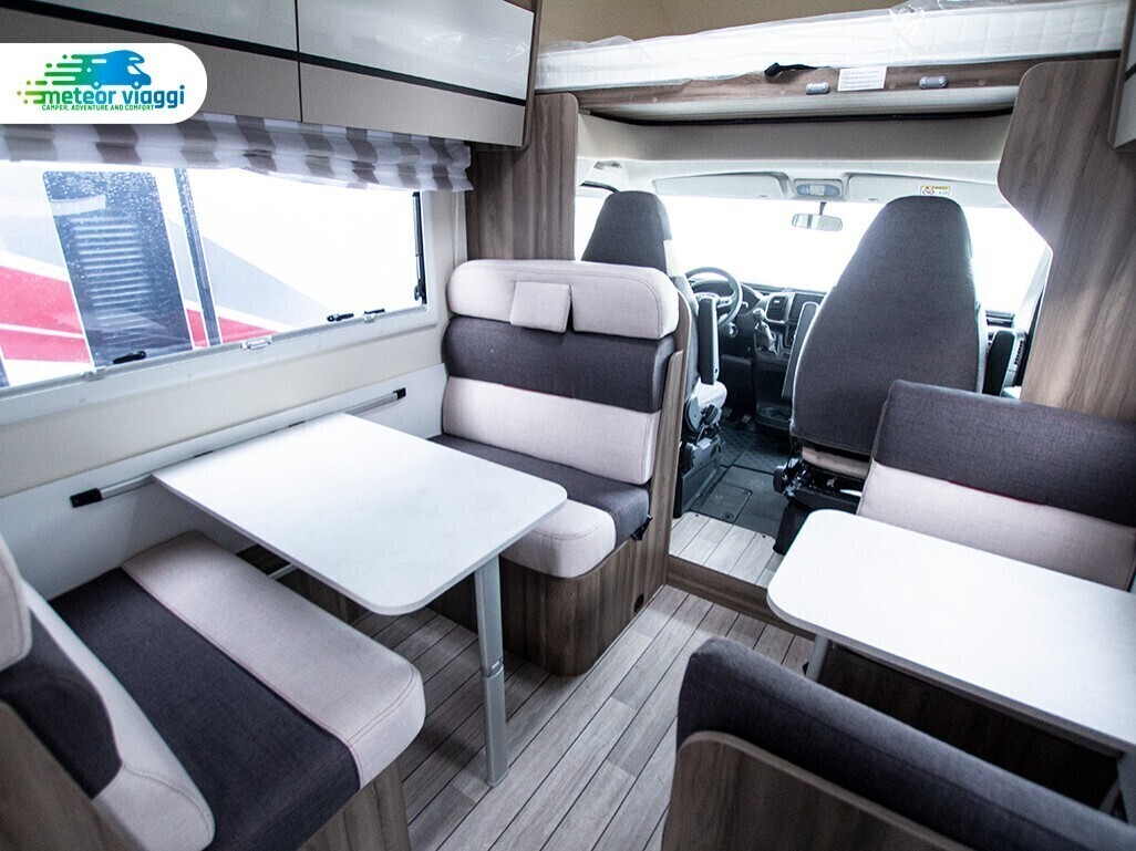 Camper Mansardato 7 posti Roller Team Kronos 277