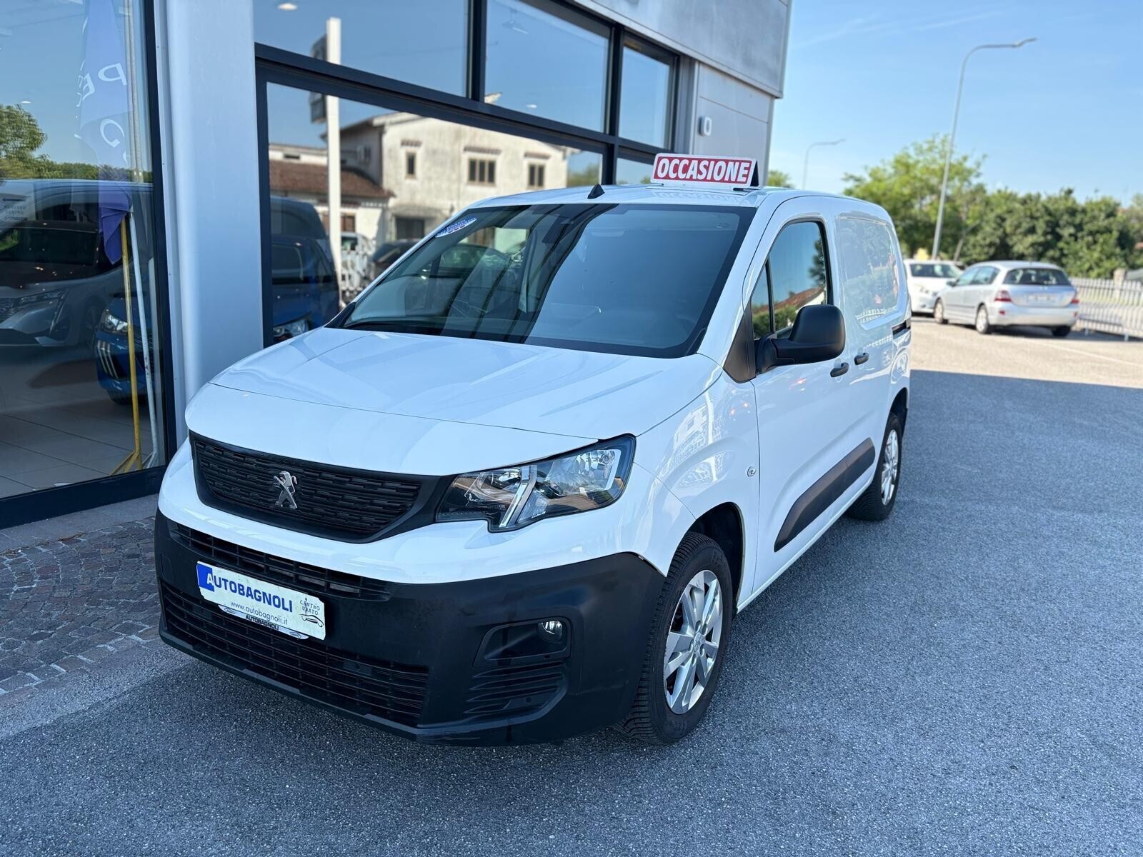 Peugeot Partner 2021 from Italy
