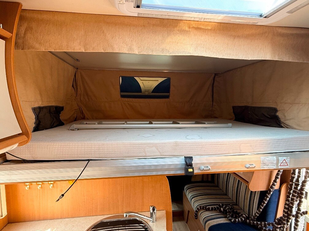 CAMPER CHAUSSON FLASH 06