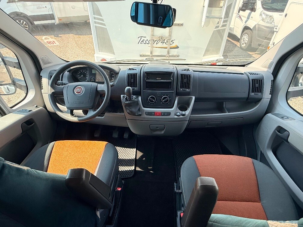 CAMPER CHAUSSON FLASH 06