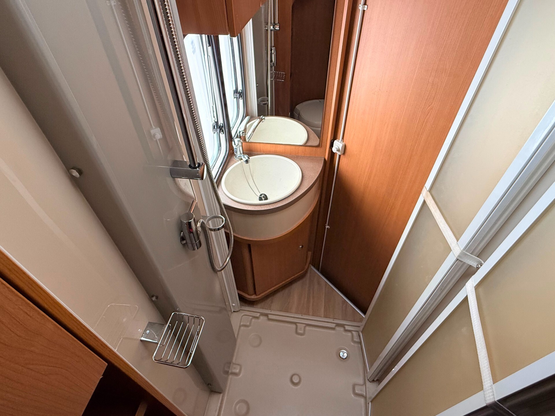 CAMPER CHAUSSON FLASH 06