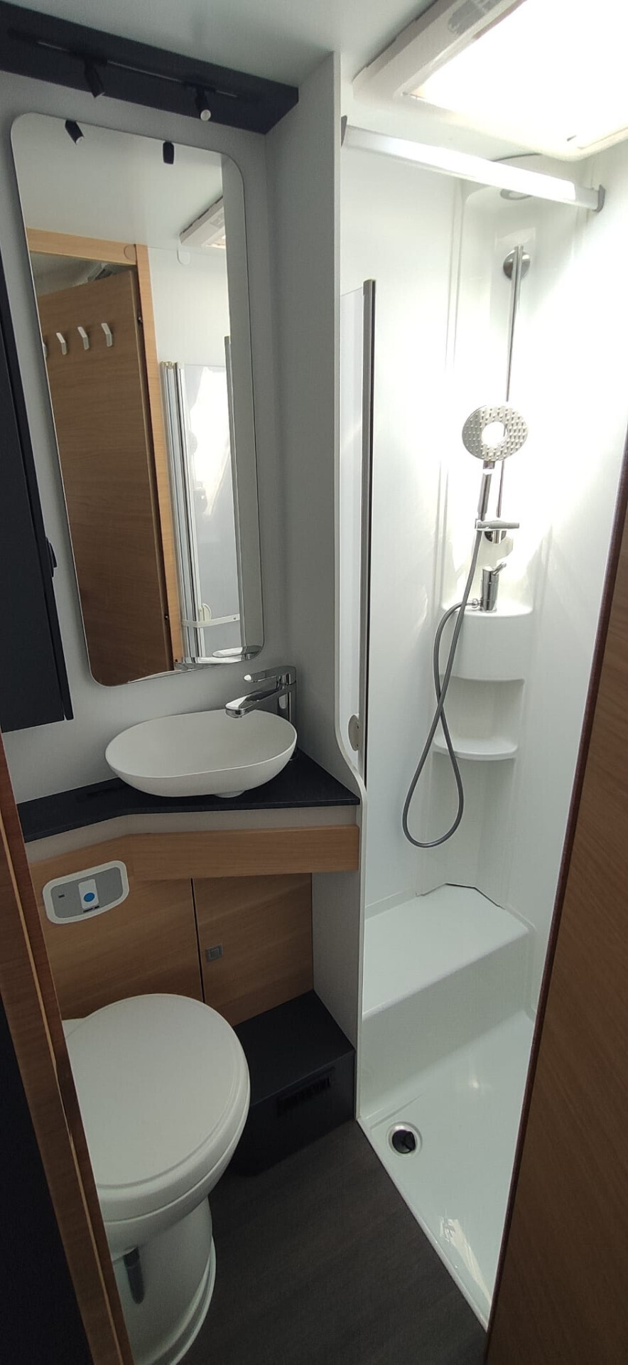 Adria CORAL XL 660 SL mansardato
