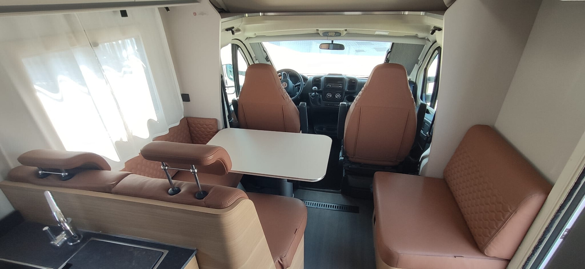 Adria CORAL XL 660 SL mansardato