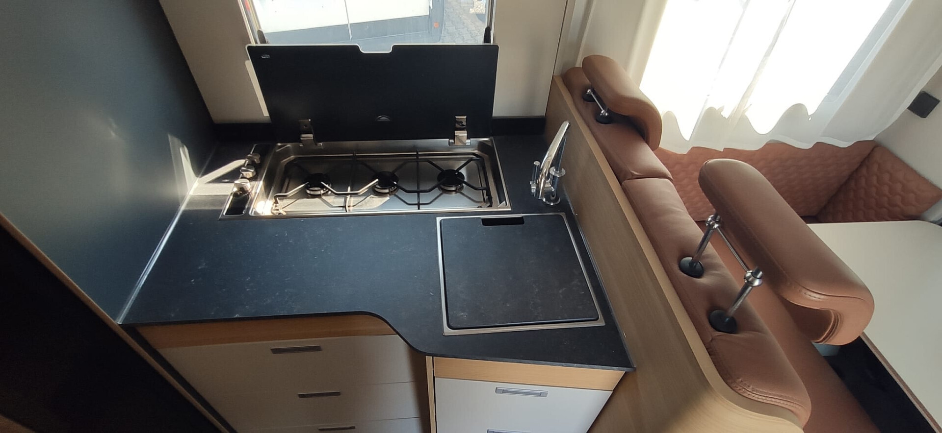 Adria CORAL XL 660 SL mansardato
