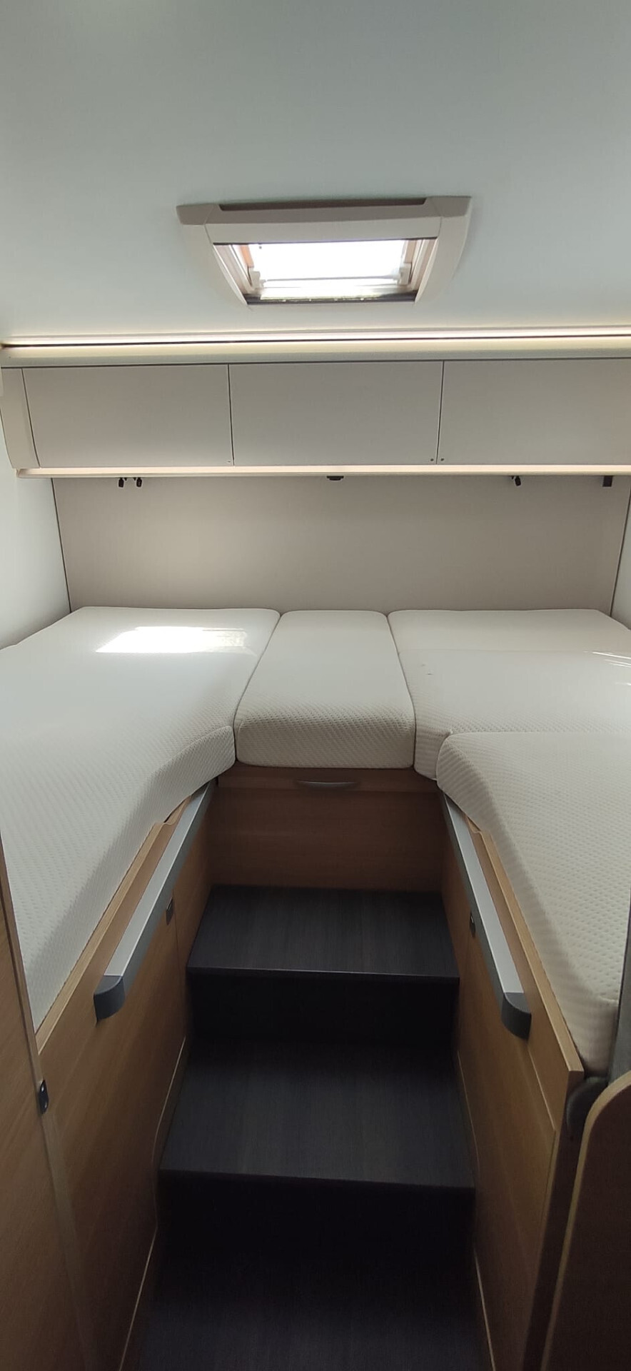 Adria CORAL XL 660 SL mansardato