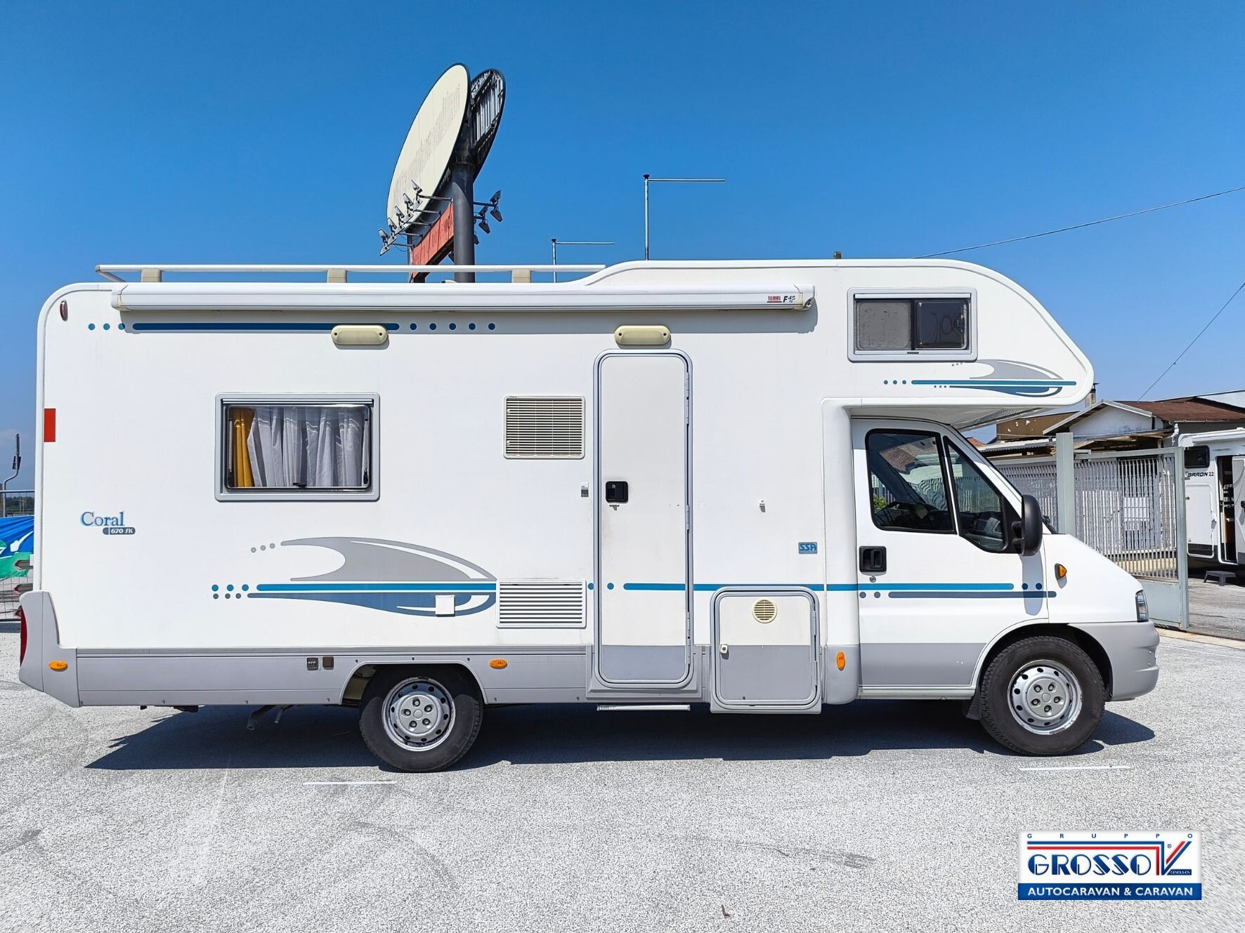 Adria CORAL S 670 SK