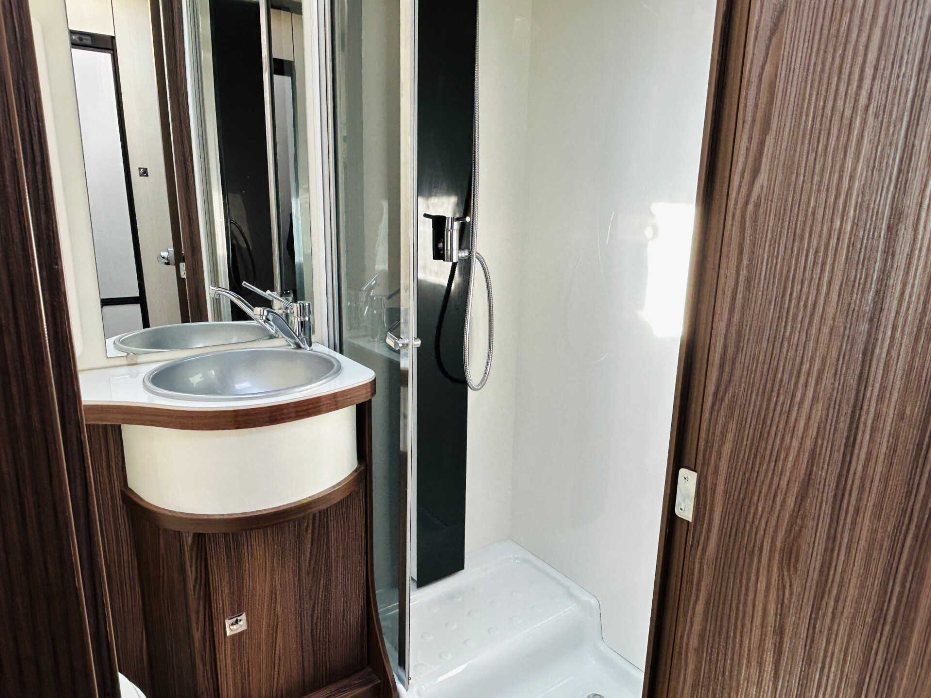 Semintegrale Benimar Tessoro 413 4 posti letto