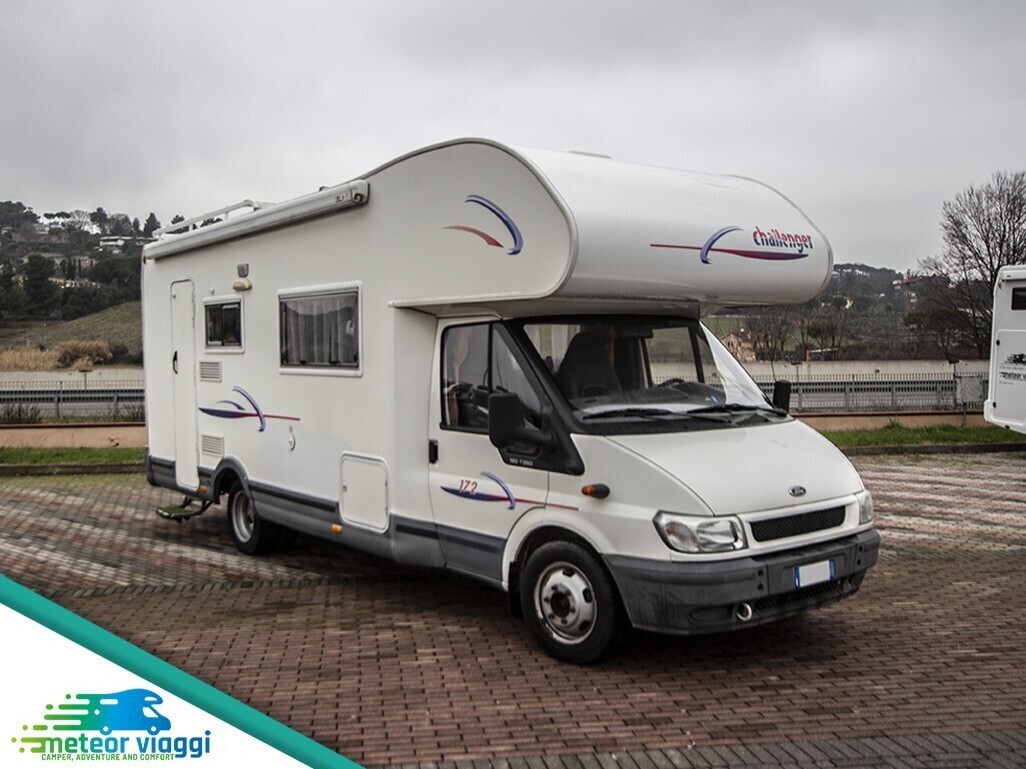 Camper mansardato 5 posti Challenger 172