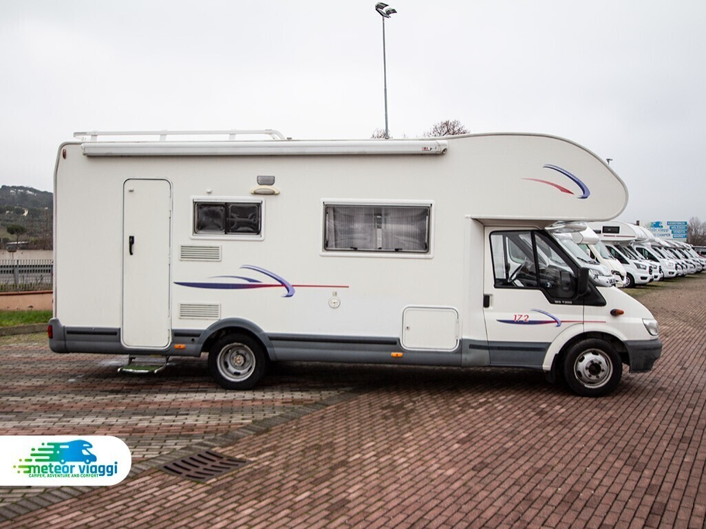 Camper mansardato 5 posti Challenger 172