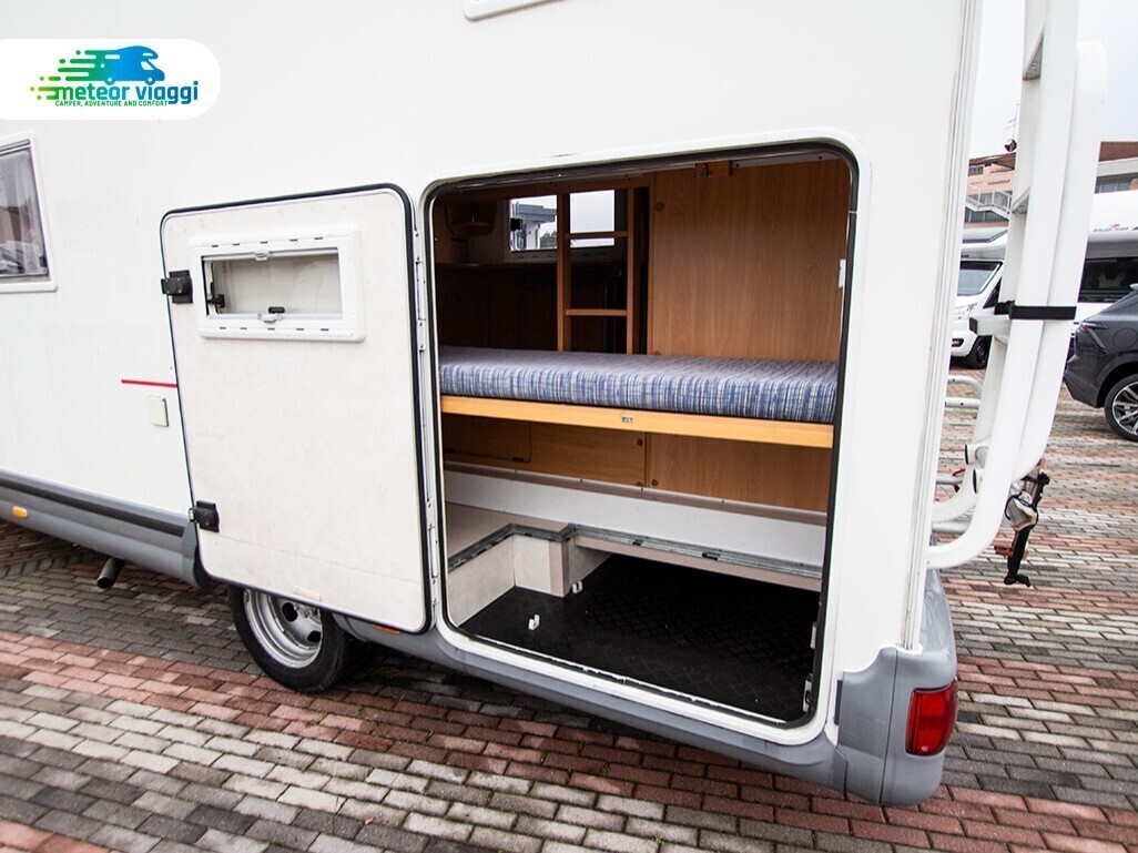 Camper mansardato 5 posti Challenger 172