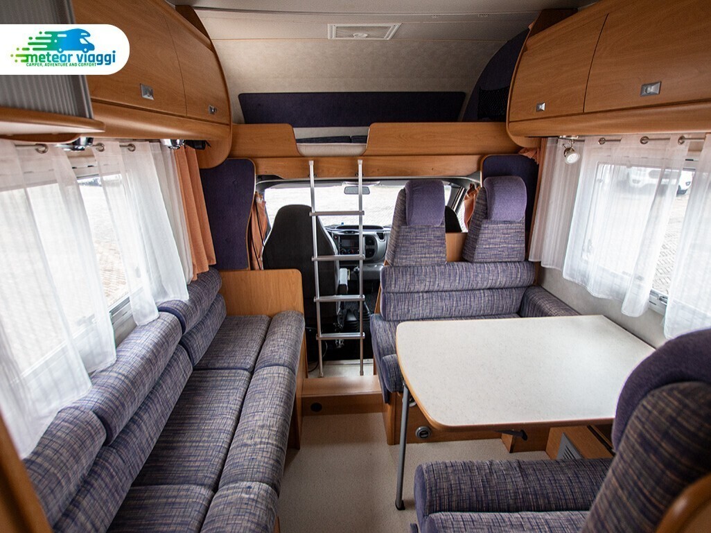 Camper mansardato 5 posti Challenger 172