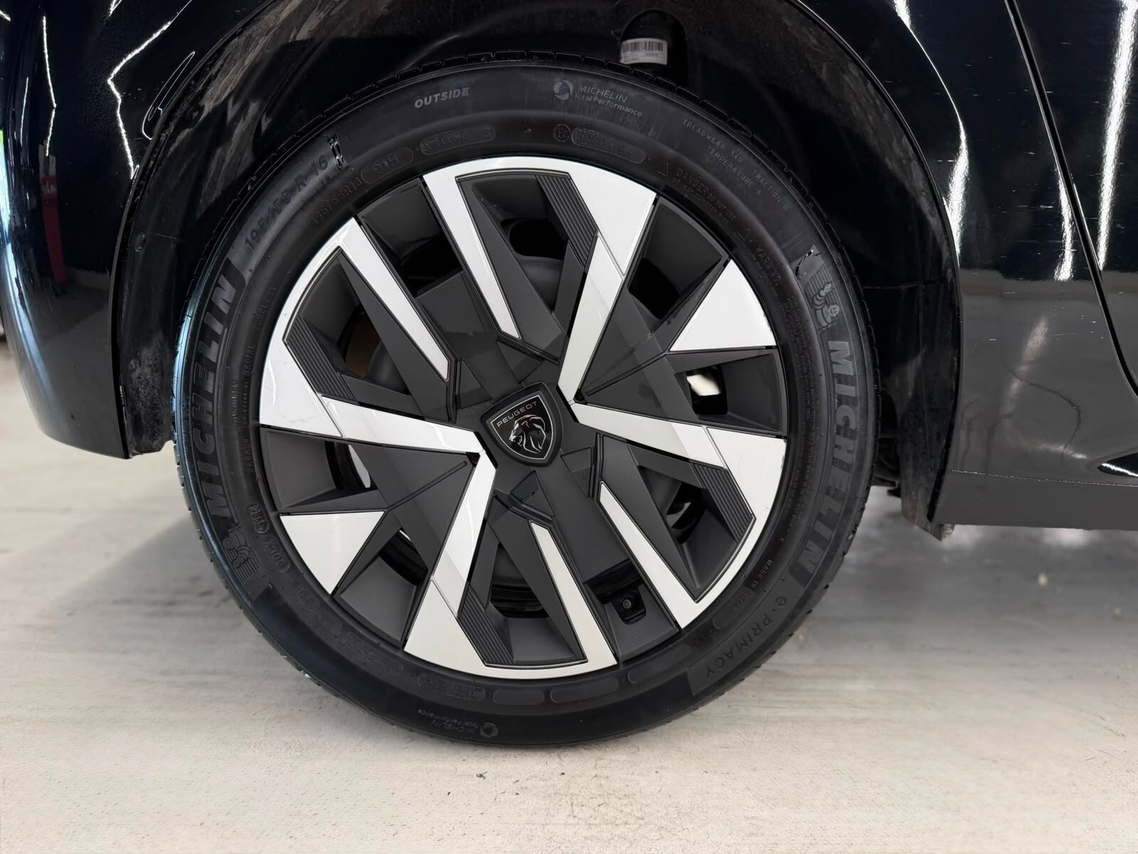 Peugeot 208 PureTech-KM CERTIFICATI-PERMUTE-12 MESI GARANZIA &ndash; foto 7