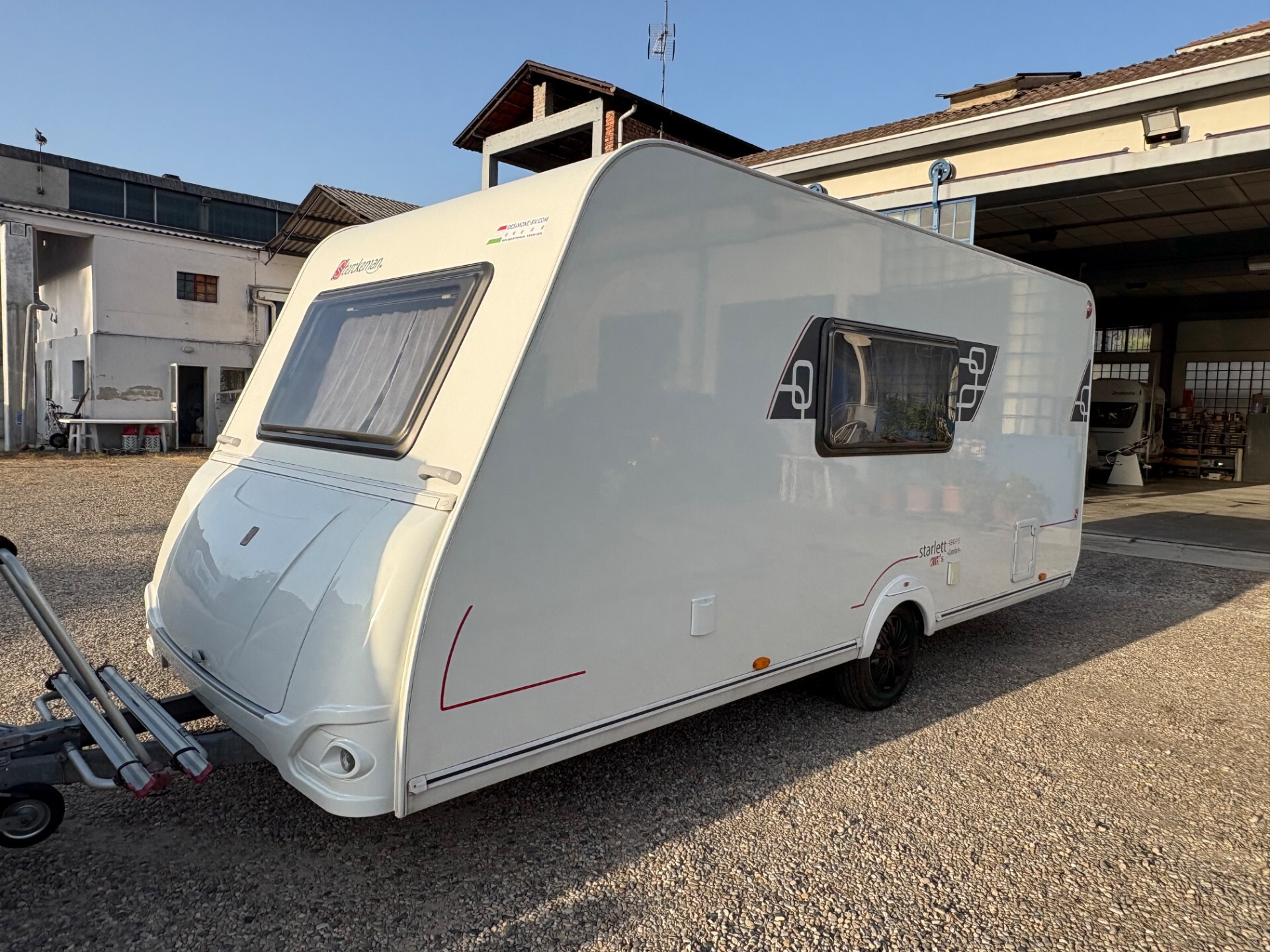 Sterckeman Caravan Starlett 490-posti 6-Fiamma f45