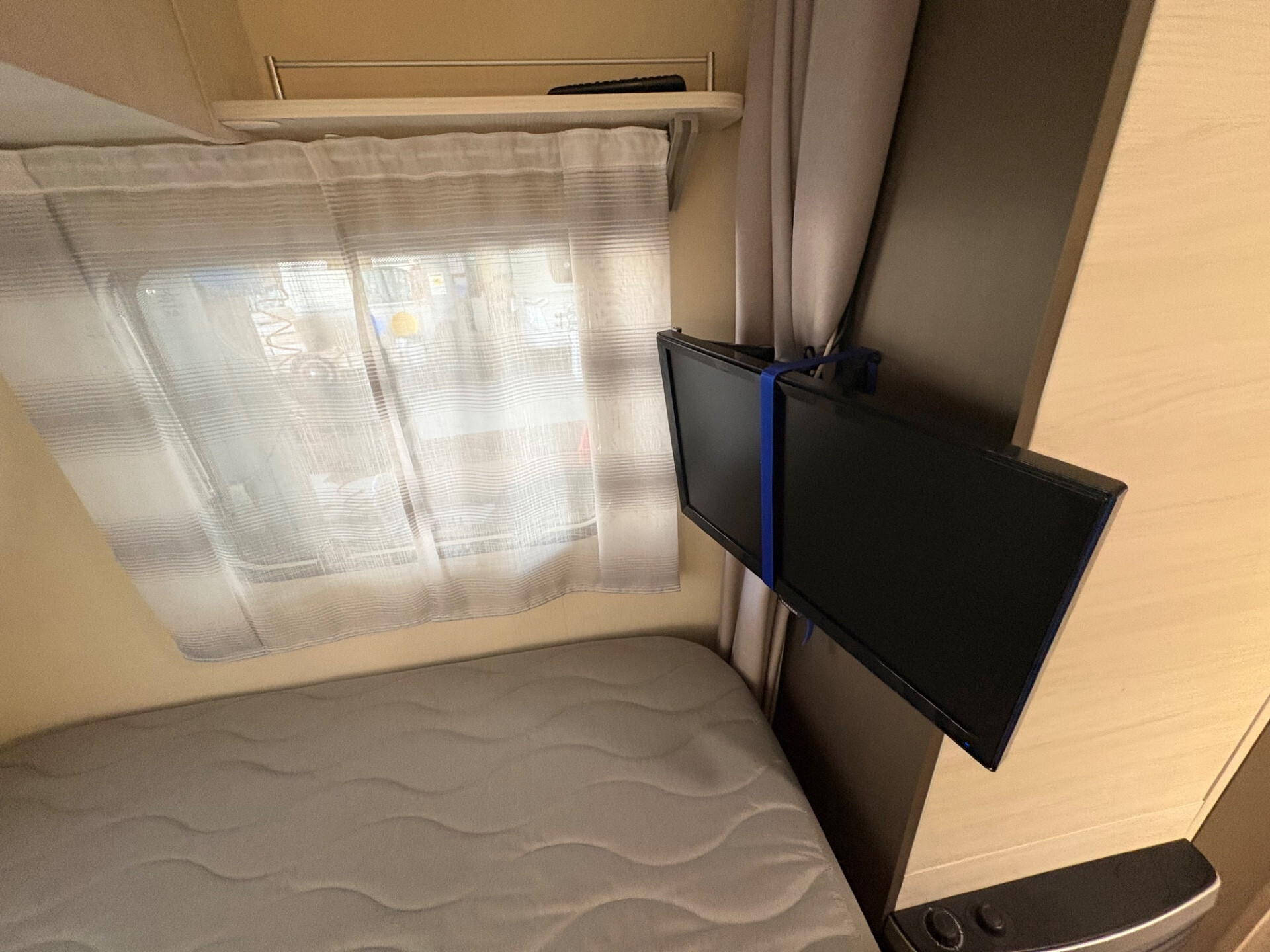 Sterckeman Caravan Starlett 490-posti 6-Fiamma f45