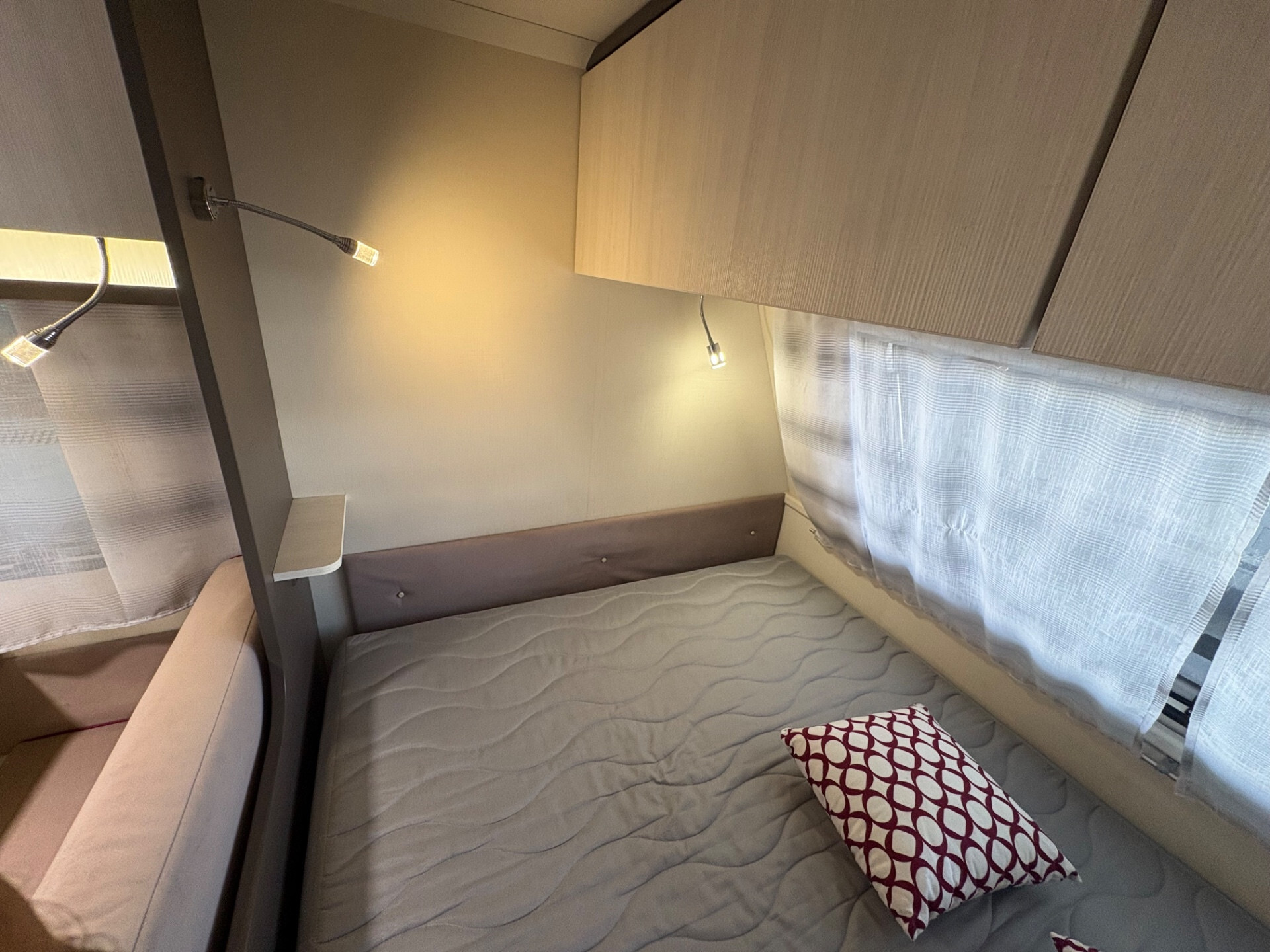 Sterckeman Caravan Starlett 490-posti 6-Fiamma f45