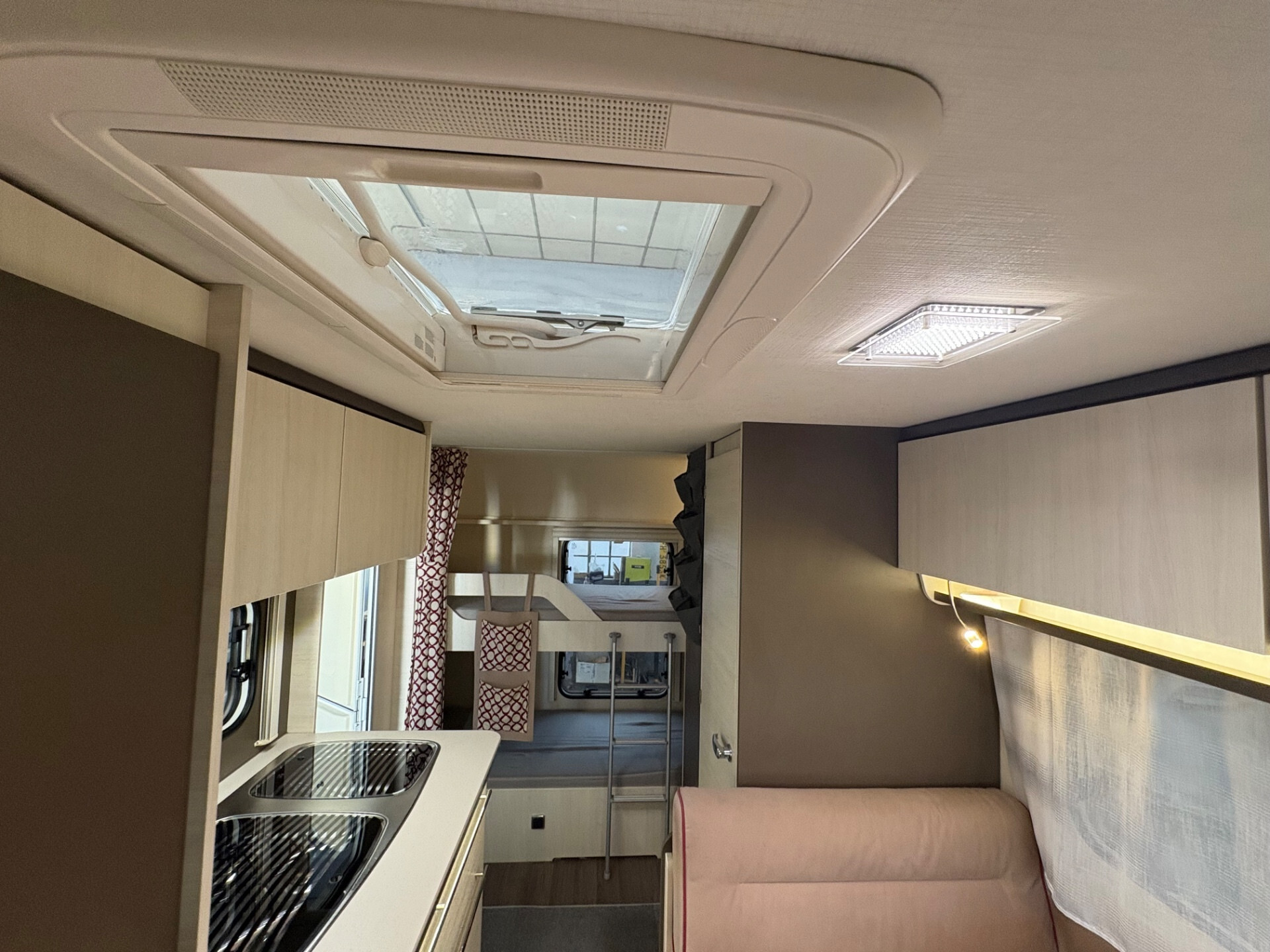 Sterckeman Caravan Starlett 490-posti 6-Fiamma f45