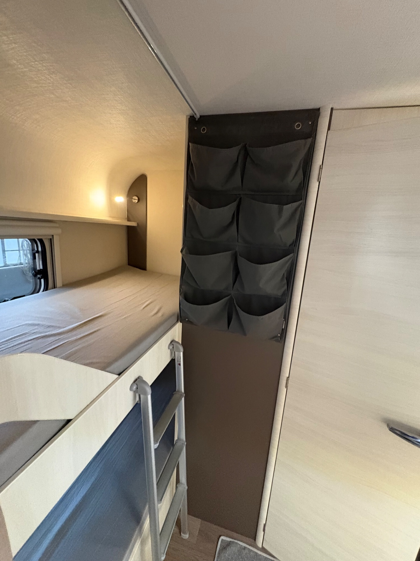 Sterckeman Caravan Starlett 490-posti 6-Fiamma f45