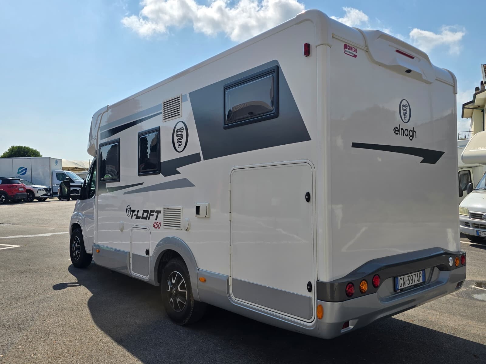 Elnagh T-LOFT 450 - SEMINTEGRALE CON GARAGE E BASC