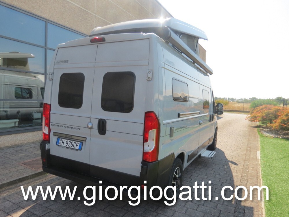 camper puro Hymer Grand Canyon van con cambio auto