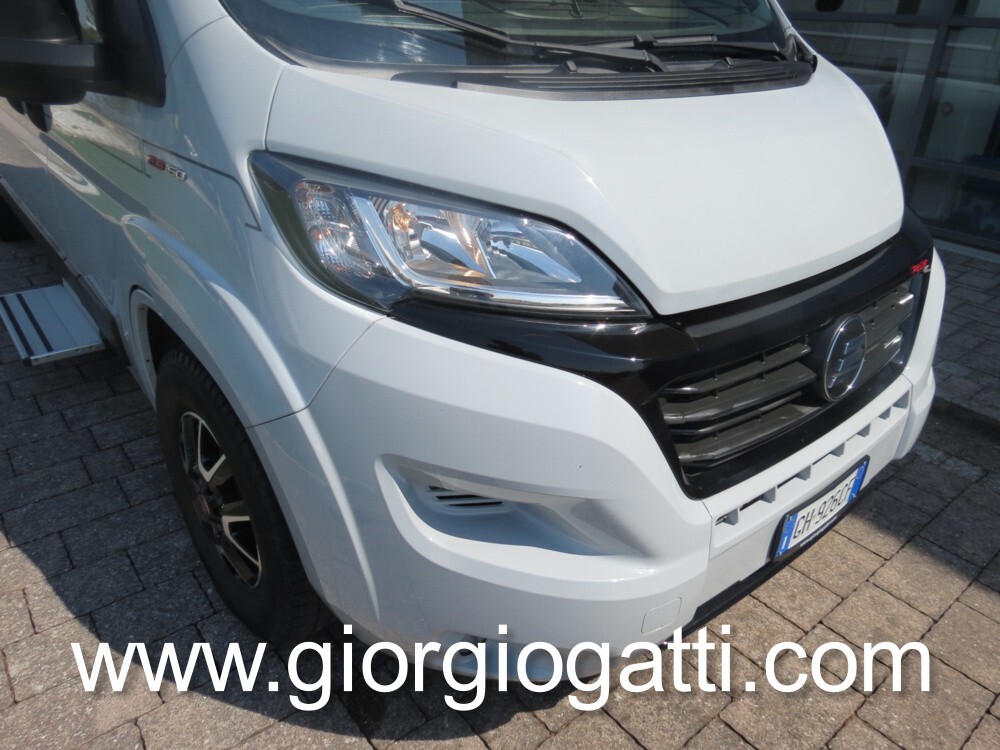 camper puro Hymer Grand Canyon van con cambio auto