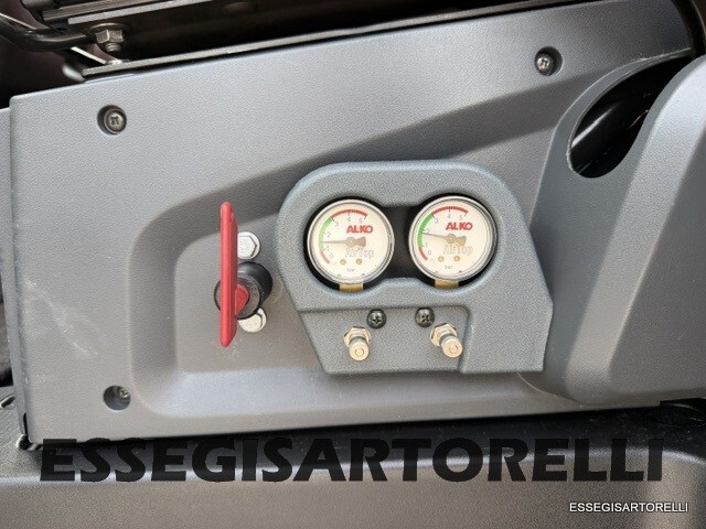 ADRIA MATRIX M 680 SP GARAGE E BASCULANTE 2013 DOP