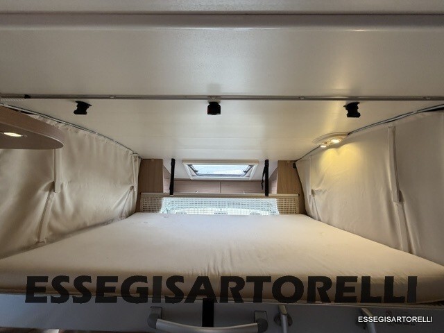 ADRIA MATRIX M 680 SP GARAGE E BASCULANTE 2013 DOP