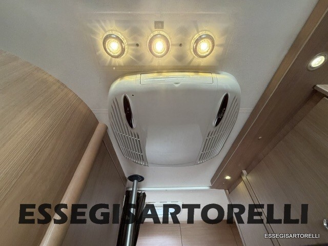 ADRIA MATRIX M 680 SP GARAGE E BASCULANTE 2013 DOP