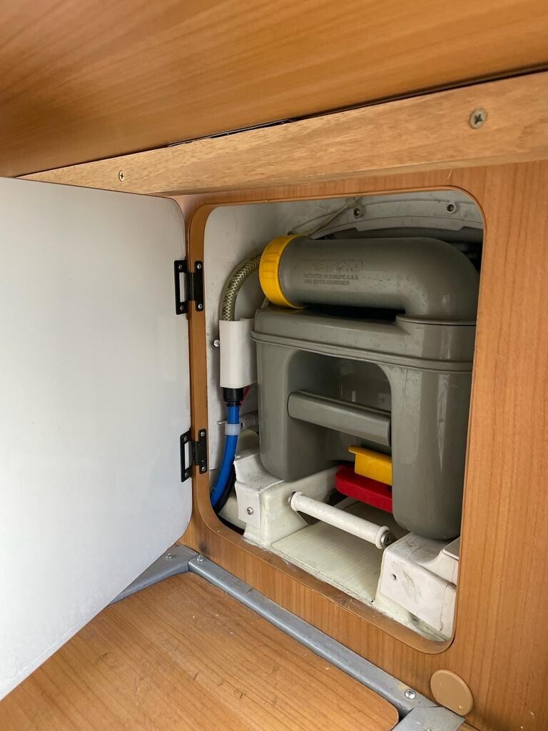 MOBILVETTA ALTAIR BLUELINE 6 POSTI