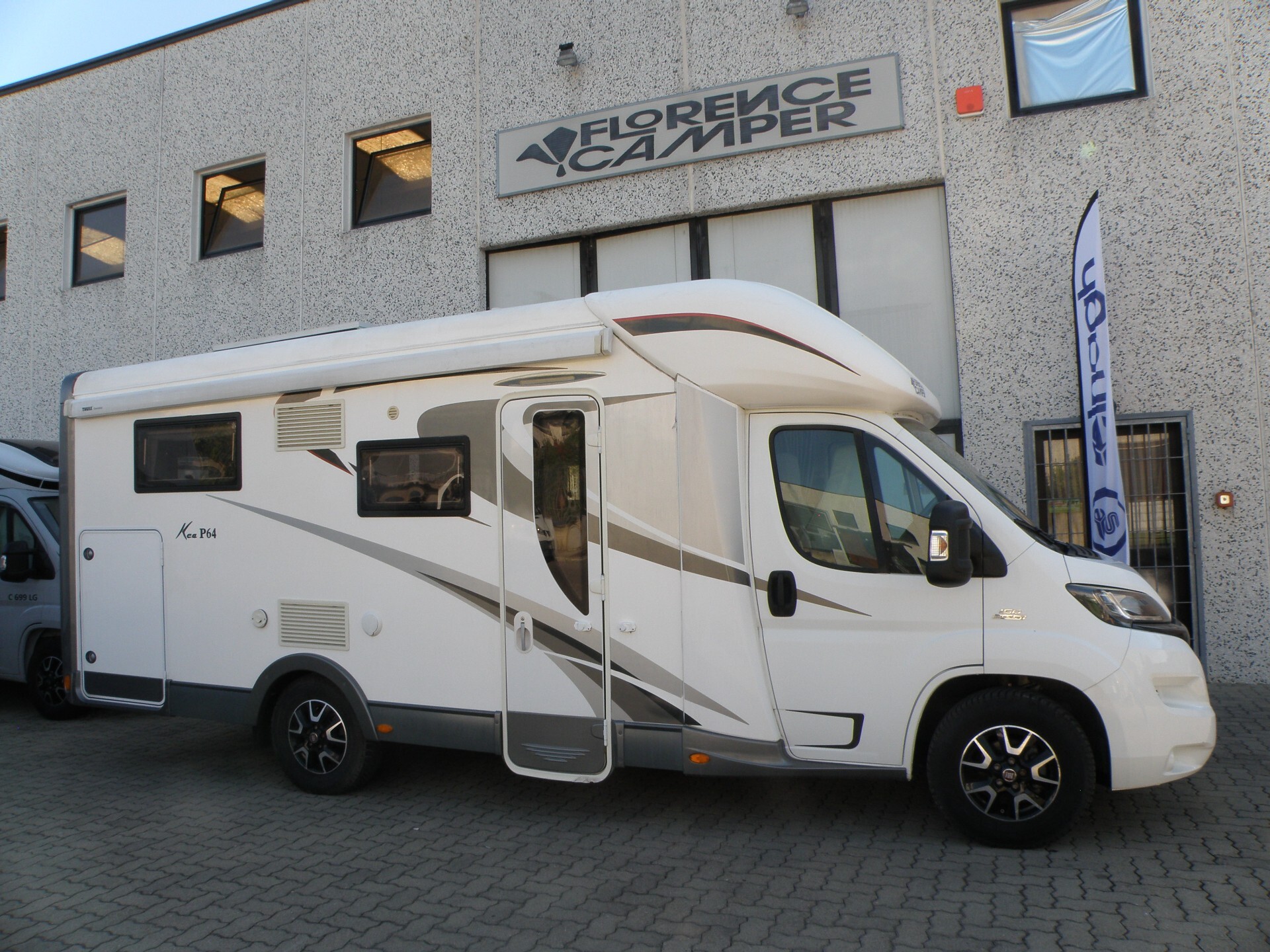 Mobilvetta P 64 SEMINTEGRALE LETTI GEMELLI