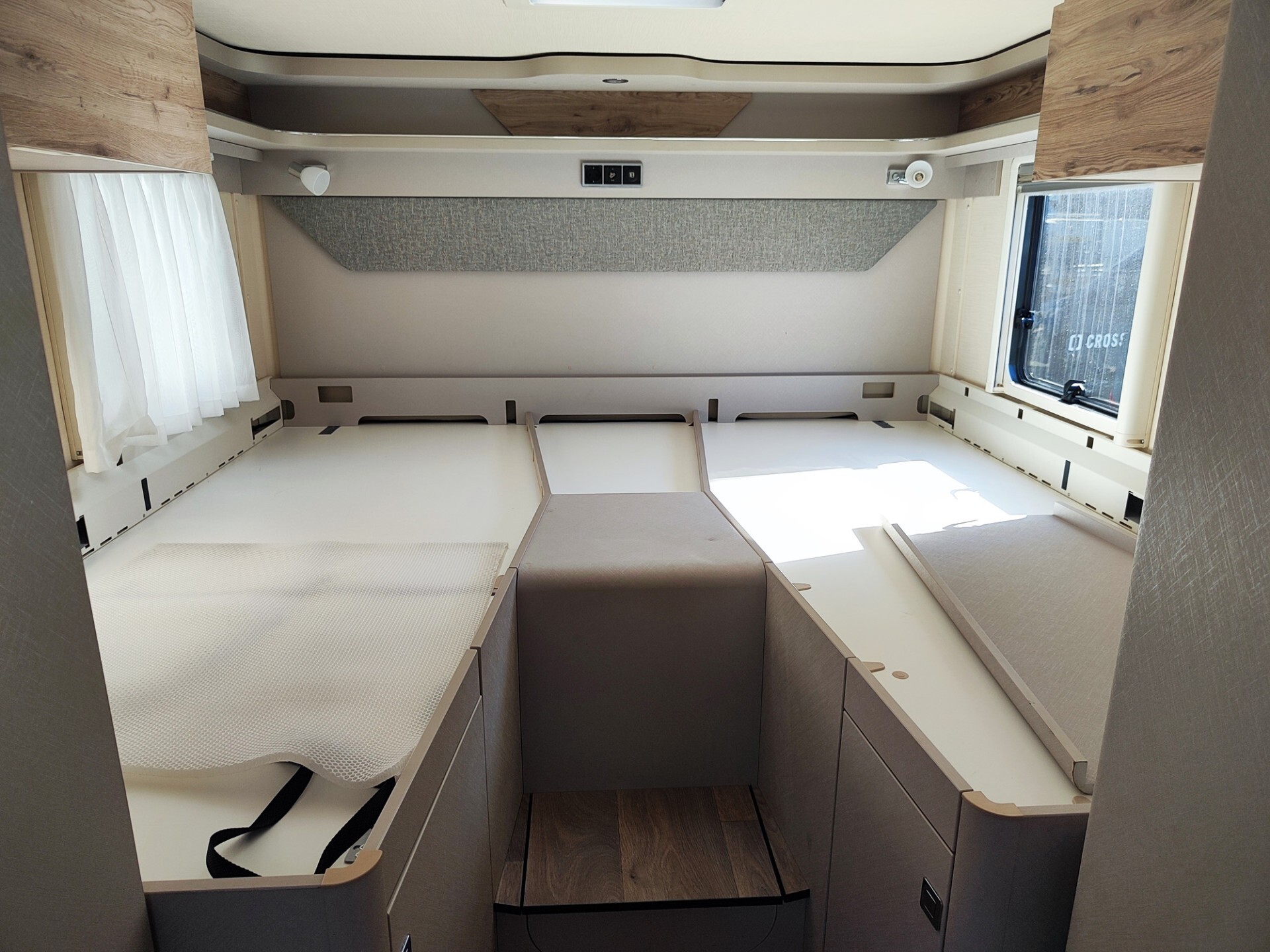 Hymer Exsis-I 580 Pure - Motorhome con letti gemel