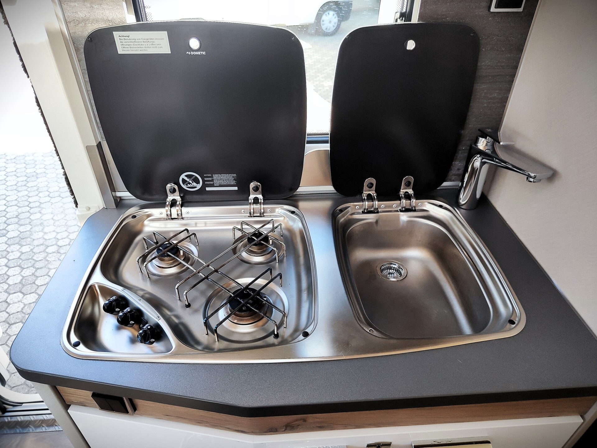 Hymer Exsis-I 580 Pure - Motorhome con letti gemel