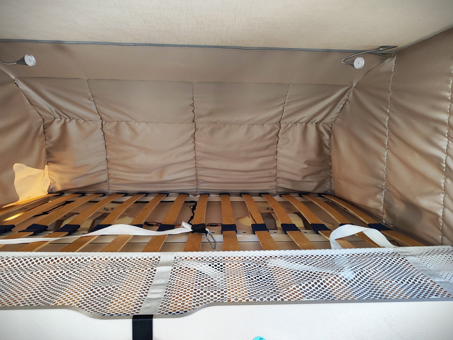 Hymer Exsis-I 580 Pure - Motorhome con letti gemel