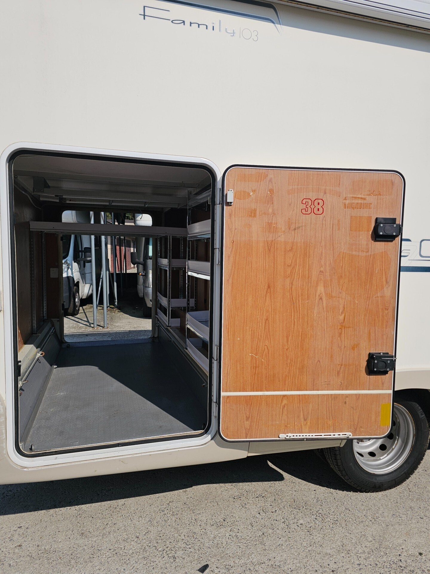 Mansardato XGO 7,25m - 5 posti