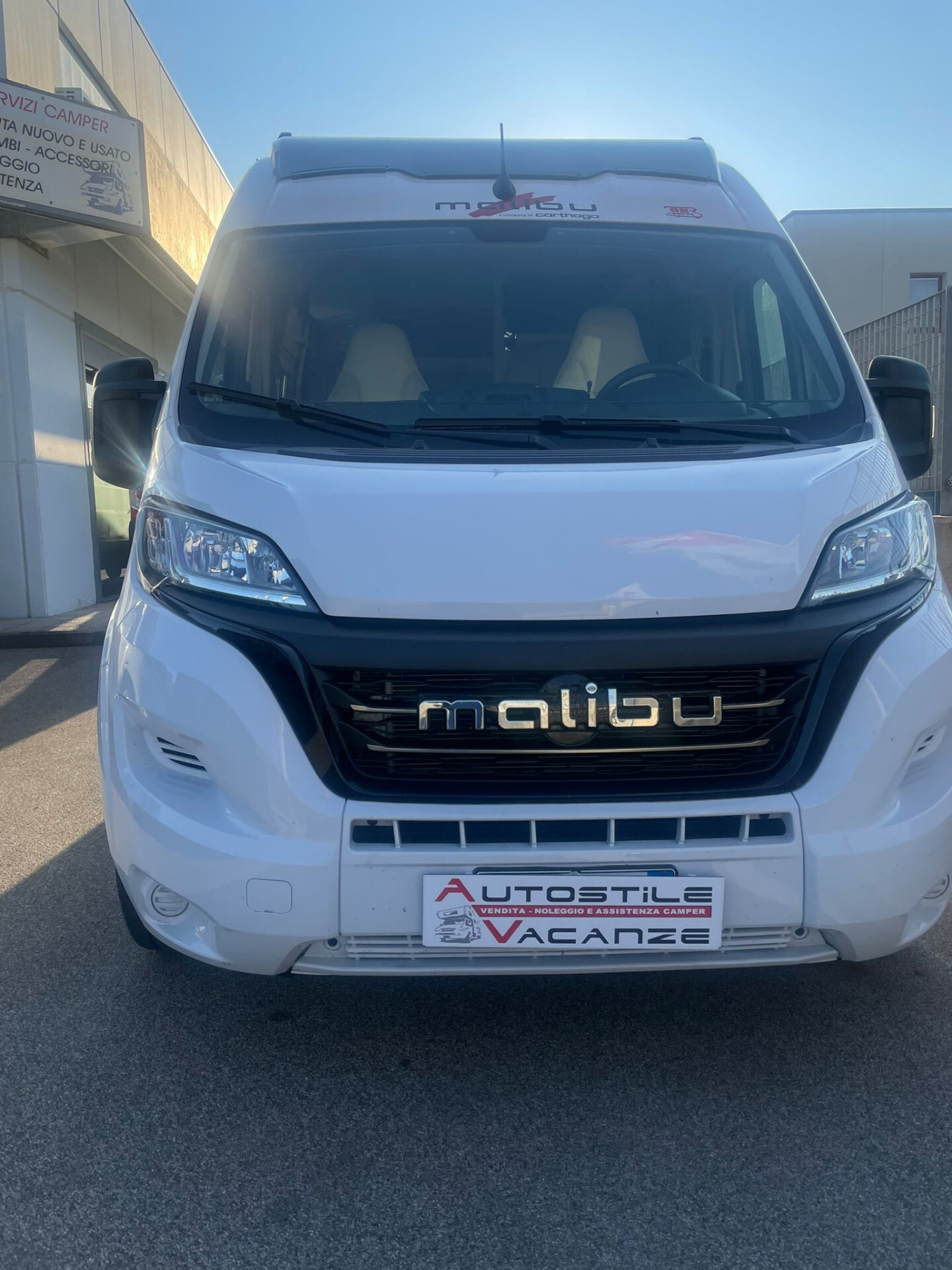 MALIBU VAN 540 DB COMPACT CON TETTO A SOFFIETTO SU