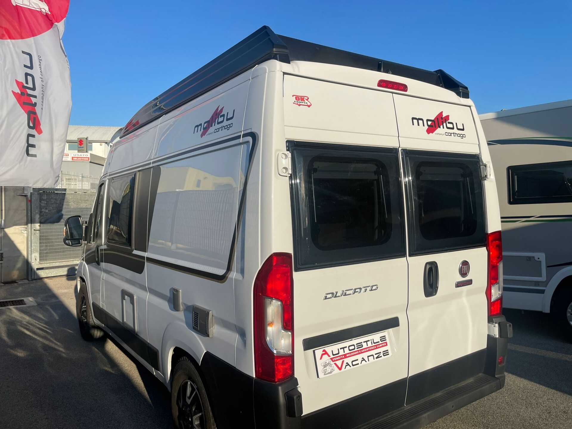 MALIBU VAN 540 DB COMPACT CON TETTO A SOFFIETTO SU