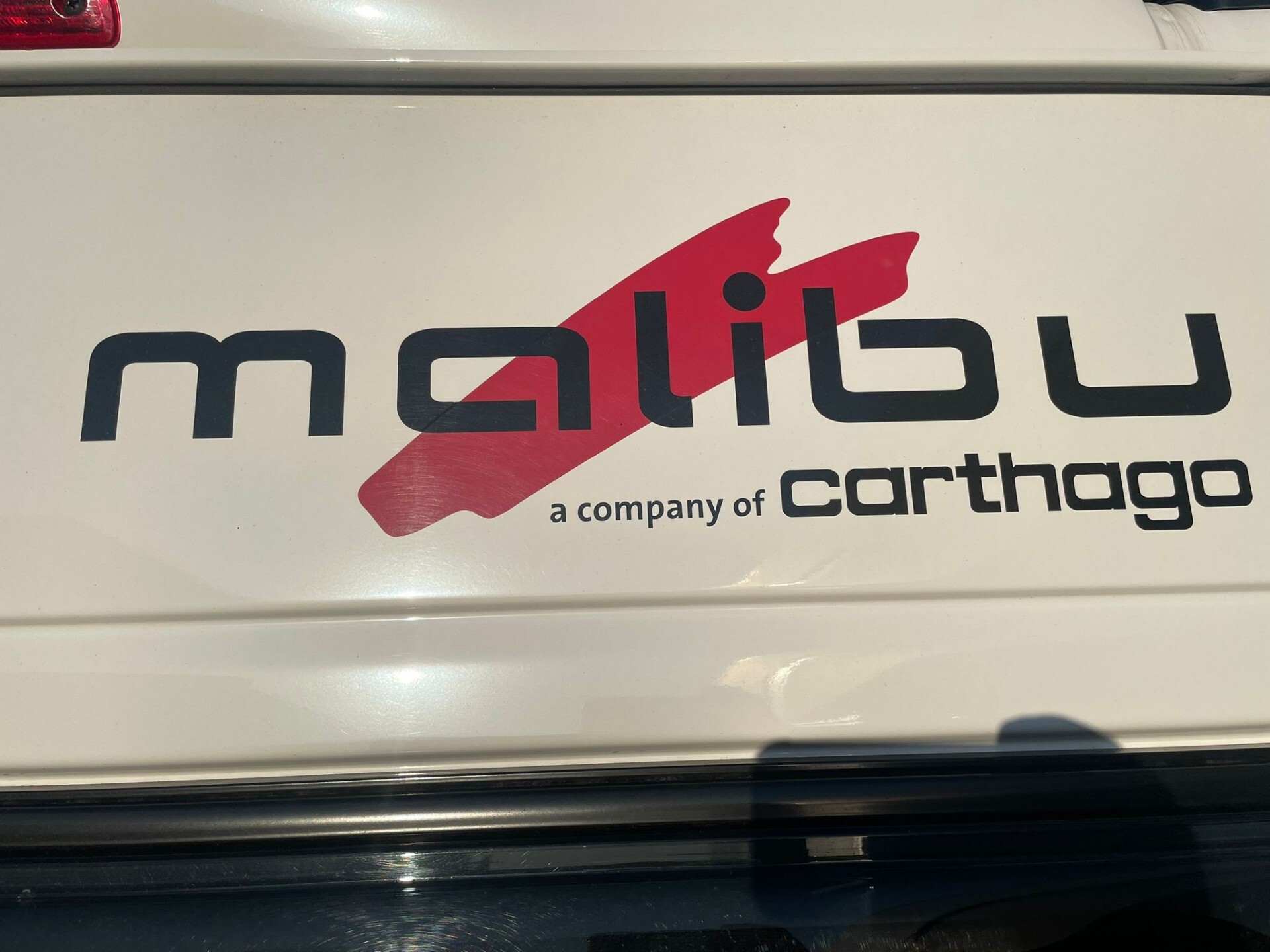 MALIBU VAN 540 DB COMPACT CON TETTO A SOFFIETTO SU