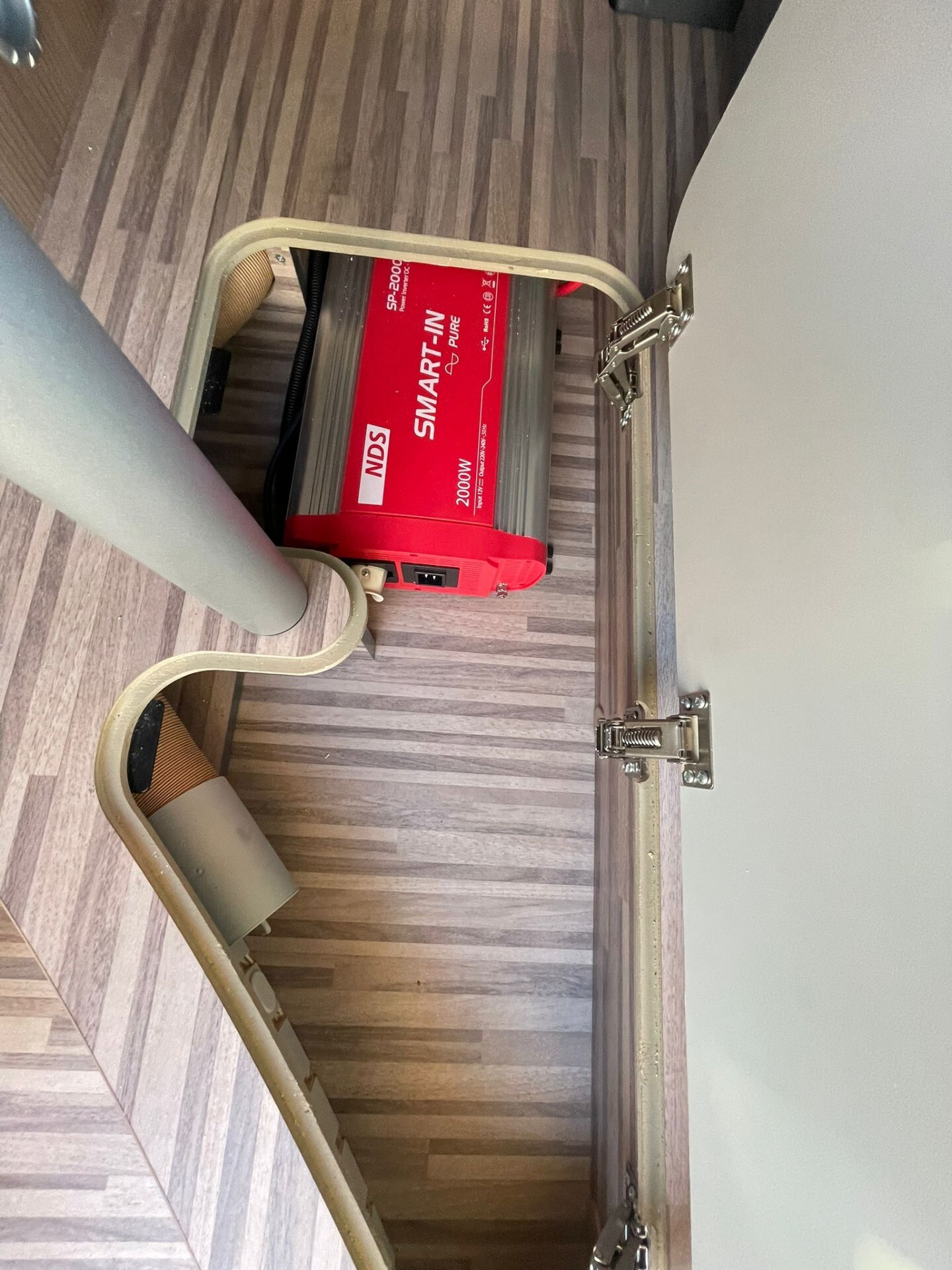 MALIBU VAN 540 DB COMPACT CON TETTO A SOFFIETTO SU