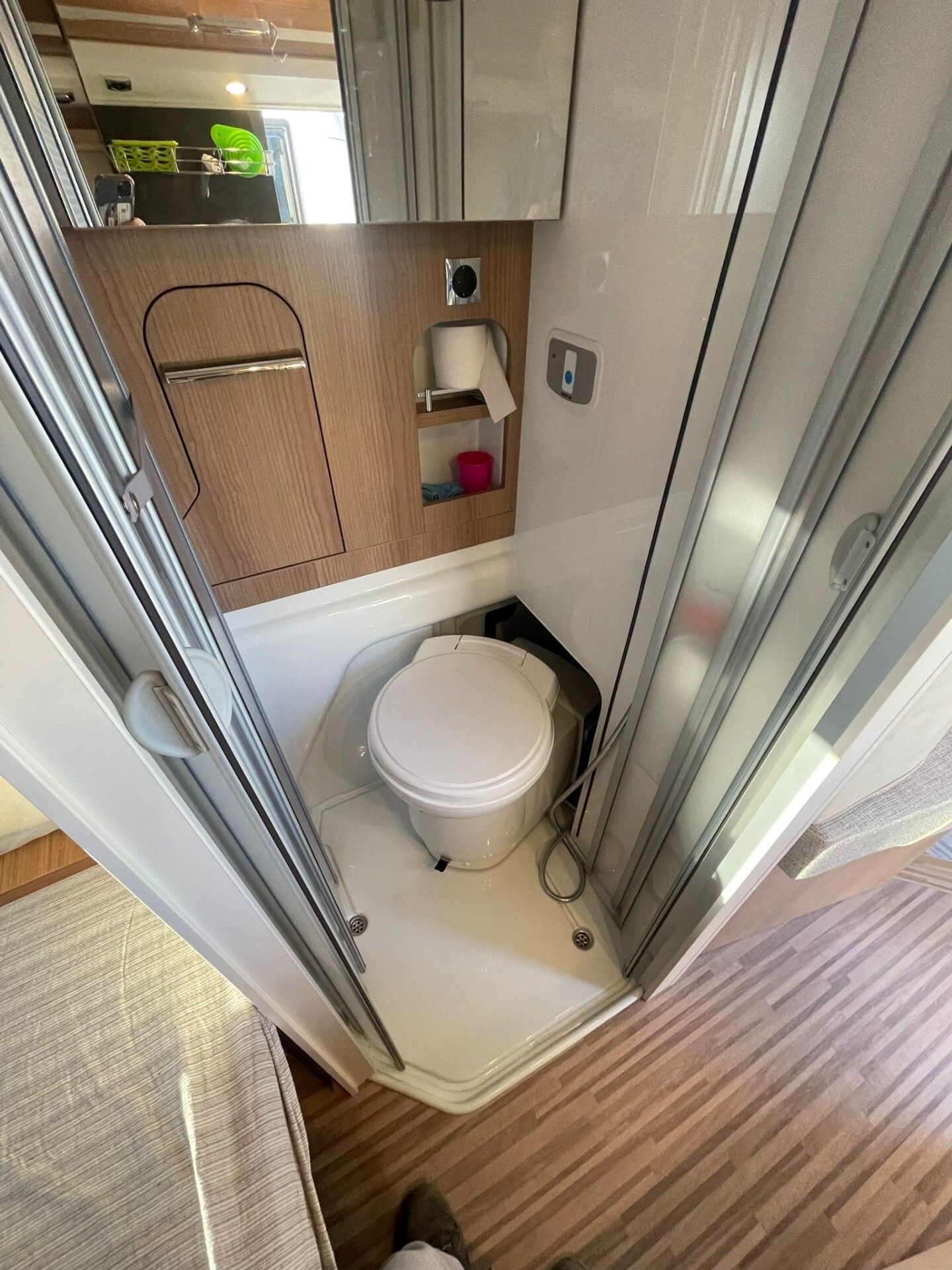 MALIBU VAN 540 DB COMPACT CON TETTO A SOFFIETTO SU