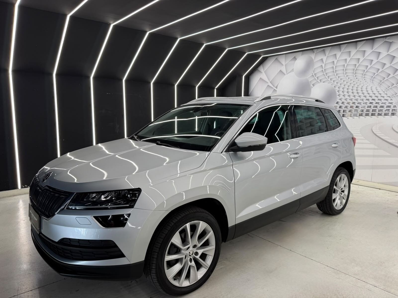 Skoda Karoq 1.6 TDI DSG-KM CERTIFICATI-12 MESI GARANZIA-PERMUTE – foto 3