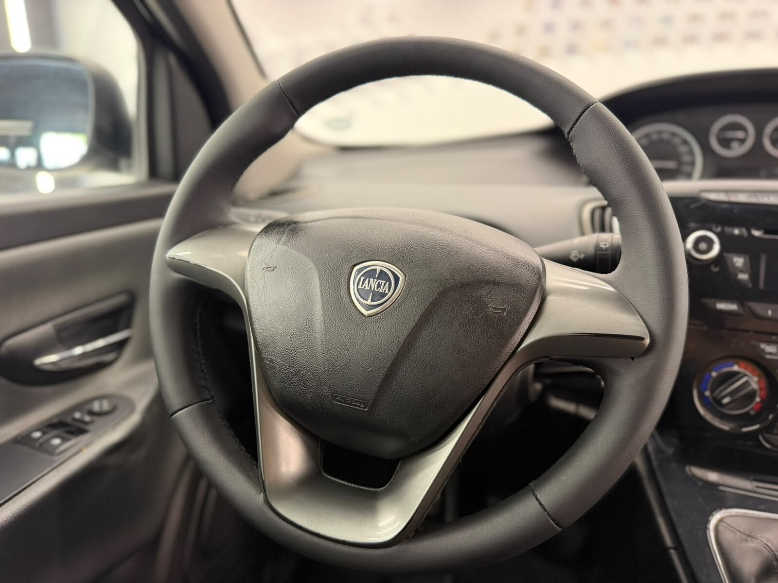Lancia Ypsilon 1.2 69 CV GPL-KM CERTIFICATI-PERMUTE-12 MESI GARANZIA – foto 7