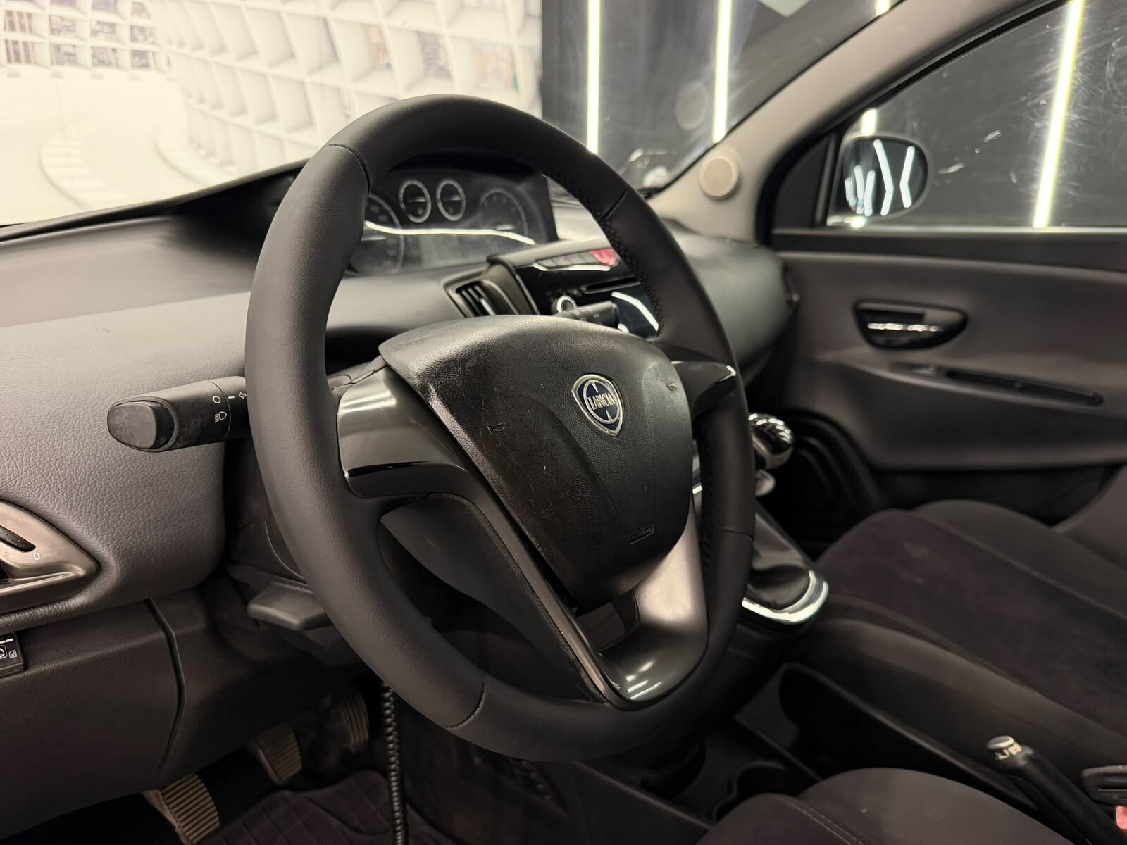 Lancia Ypsilon 1.2 69 CV GPL-KM CERTIFICATI-PERMUTE-12 MESI GARANZIA – foto 8