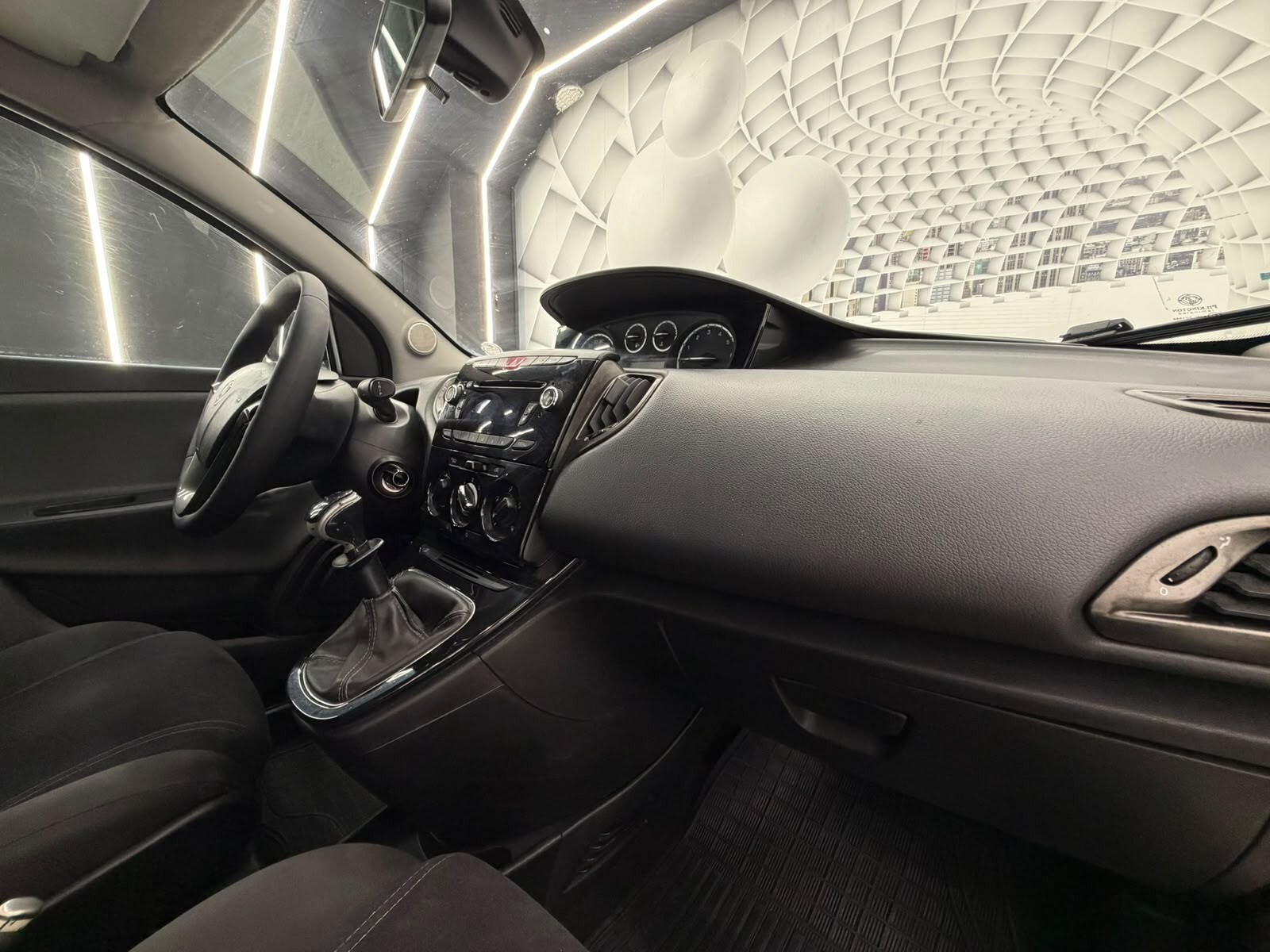 Lancia Ypsilon 1.2 69 CV GPL-KM CERTIFICATI-PERMUTE-12 MESI GARANZIA – foto 9