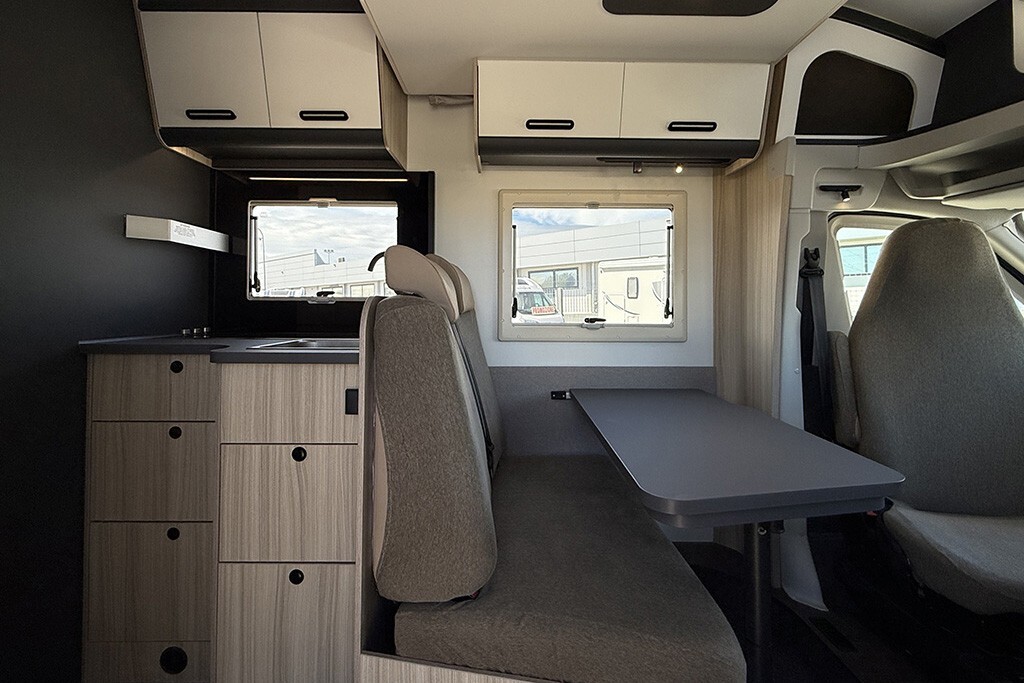 Sun Living by Adria S 75 SL con letti gemelli