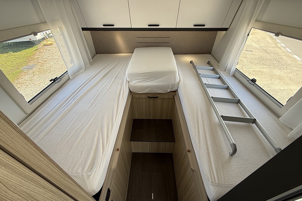 Sun Living by Adria S 75 SL con letti gemelli
