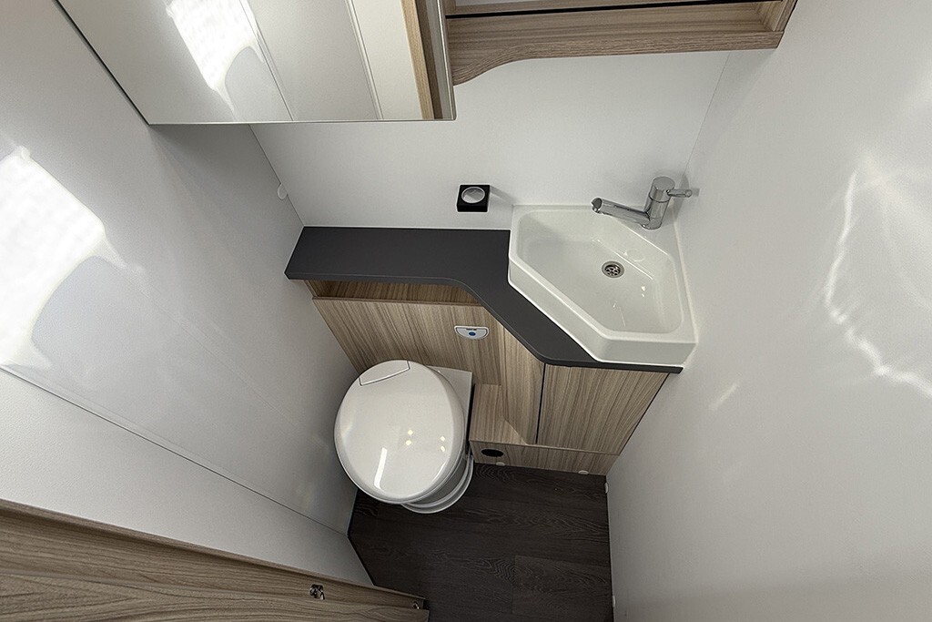 Sun Living by Adria S 75 SL con letti gemelli