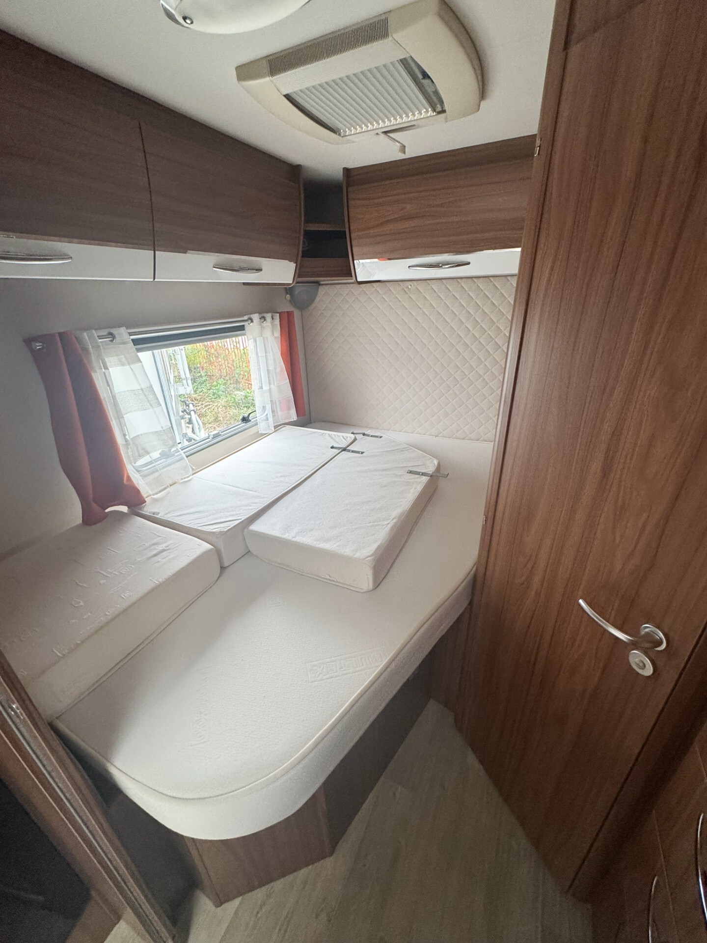 Pilote P716