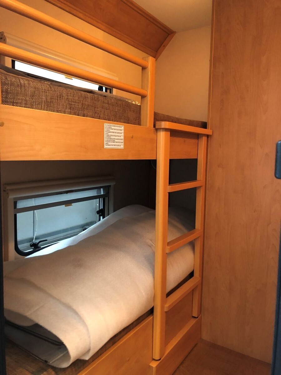 Caravelair Antares 376