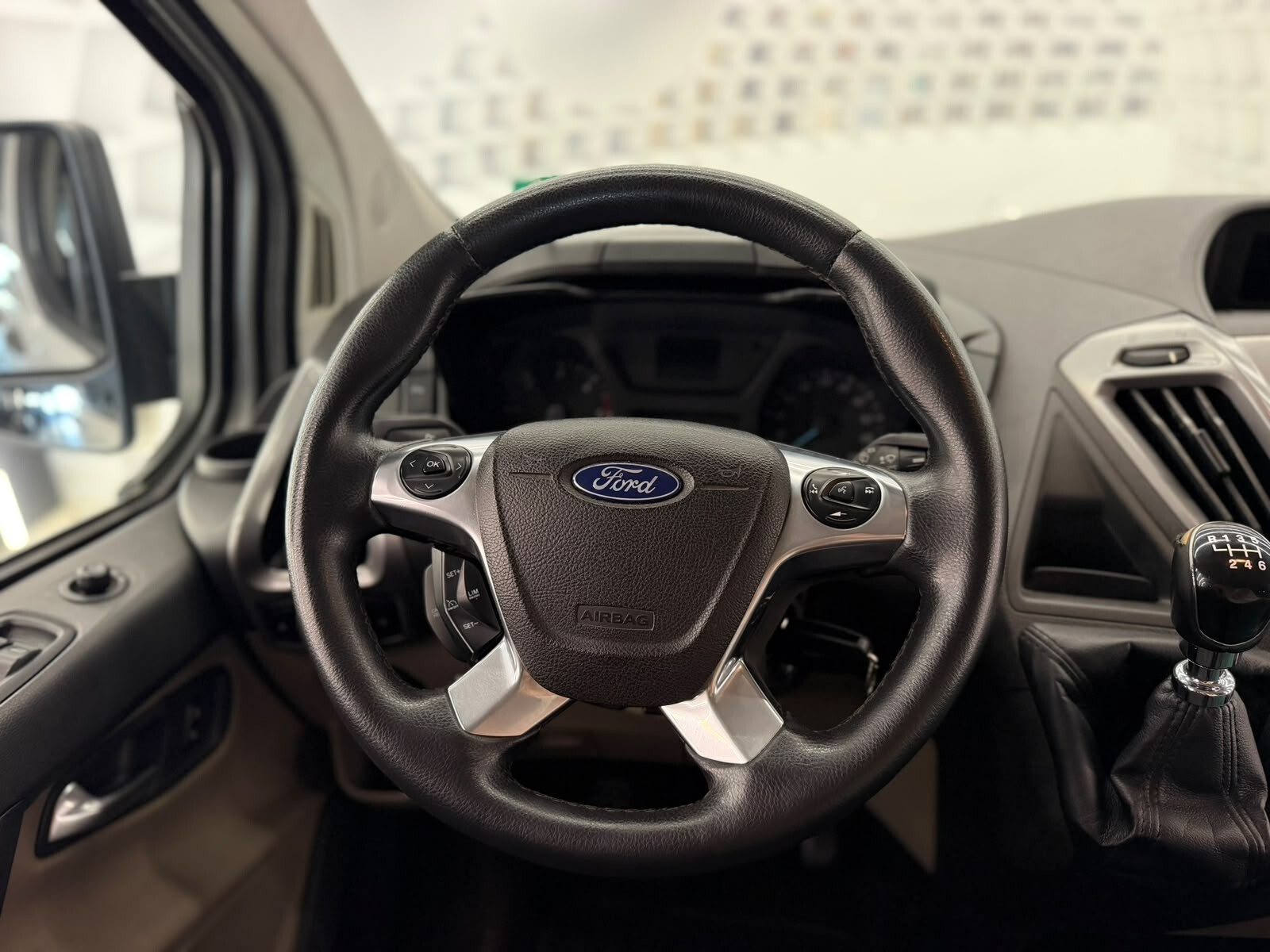 Ford Tourneo Custom 2.0 TDCi 130CV -KM CERTIFICATI-PERMUTE-12 MESI GARANZIA – foto 7