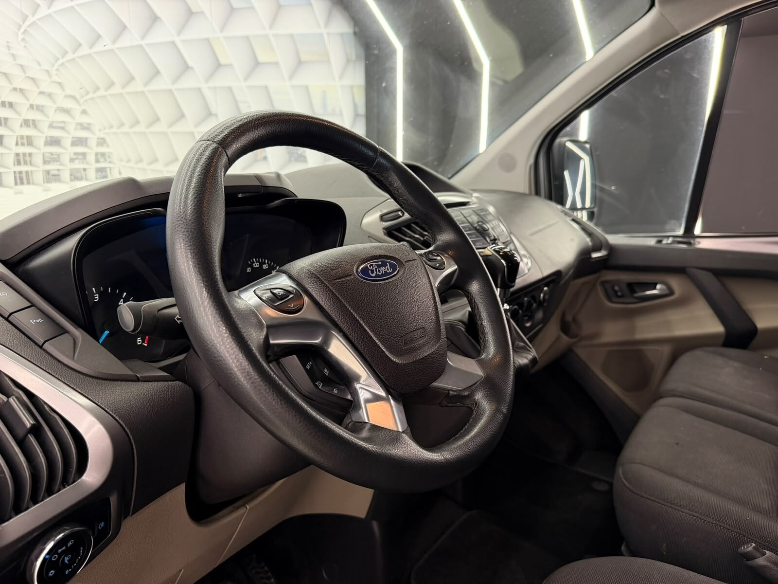 Ford Tourneo Custom 2.0 TDCi 130CV -KM CERTIFICATI-PERMUTE-12 MESI GARANZIA – foto 8
